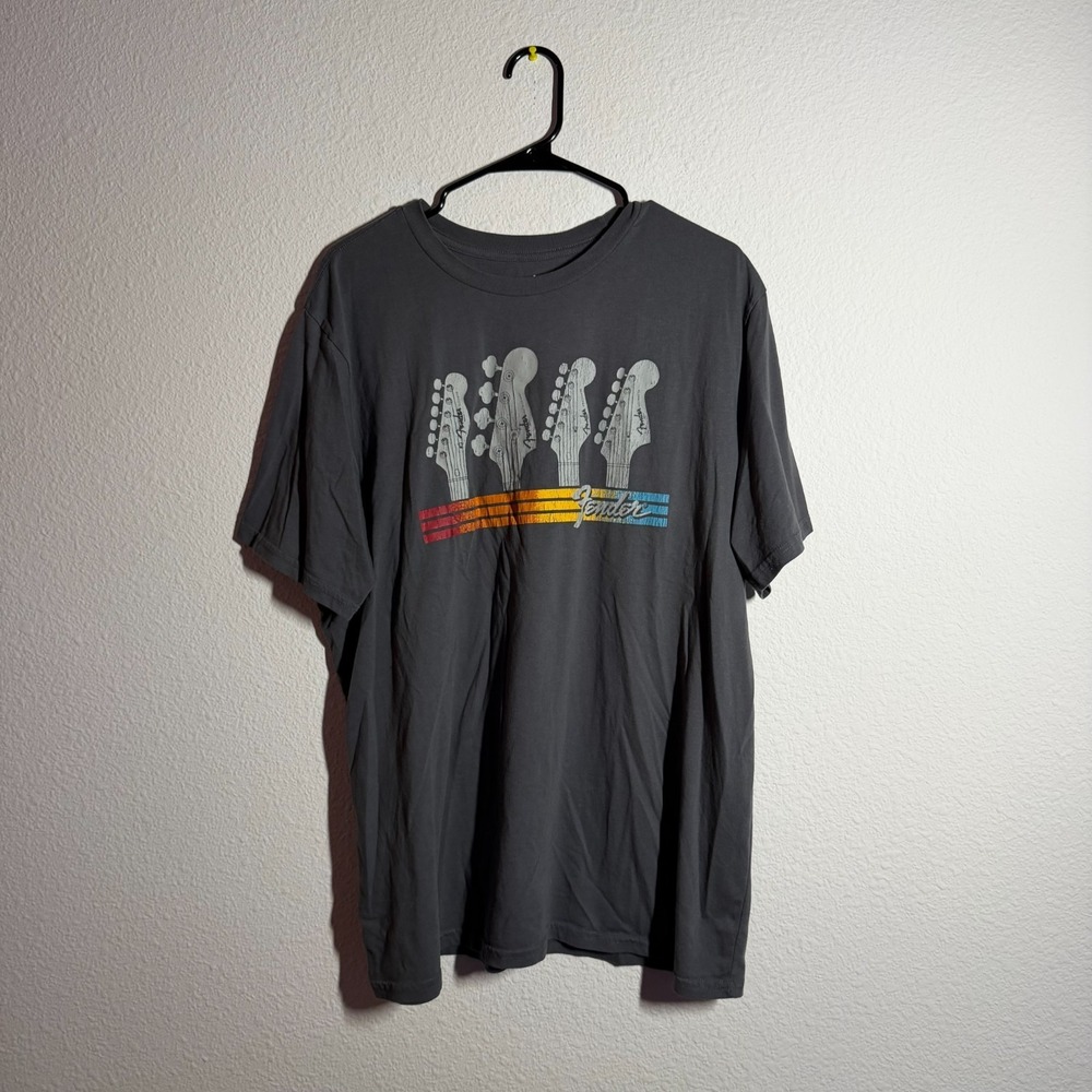Fender T-Shirt Mens 2XL Gray Guitar Headstock Graphic Rock Music Short Sleeve